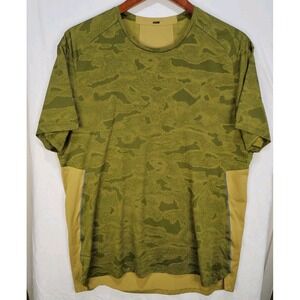LULULEMON Fast Free Short Sleeve Shirt Mens Large Vent Chroma Camo Green Run Gym